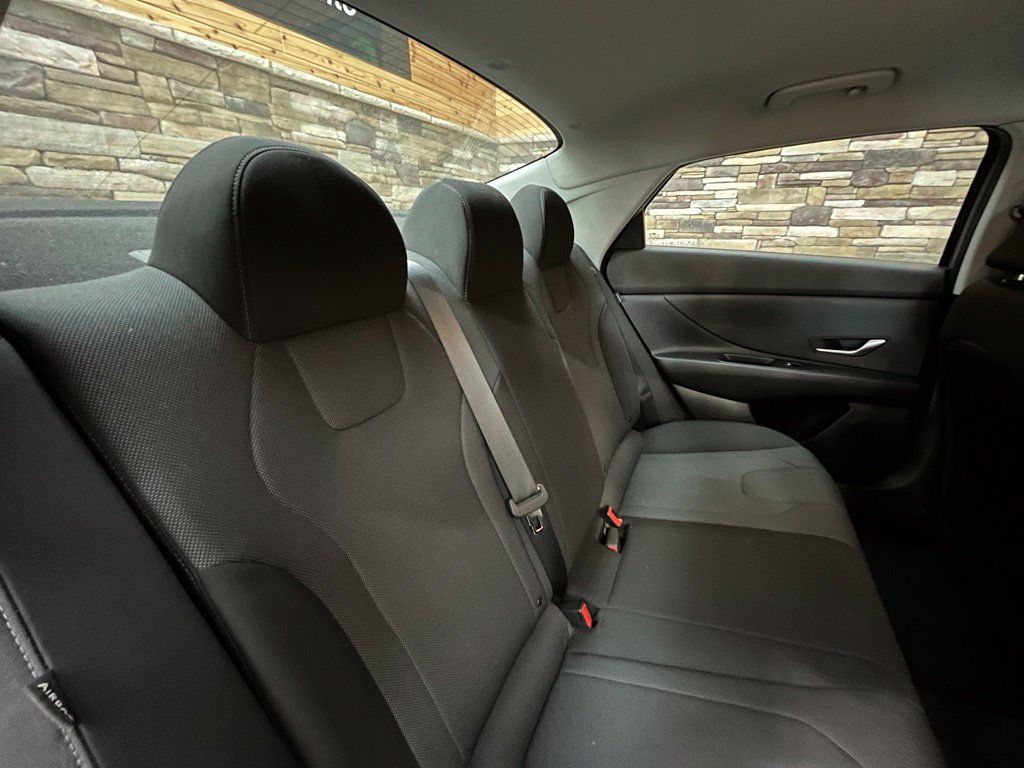 Certified 2024 Hyundai Elantra SE FWD image 43