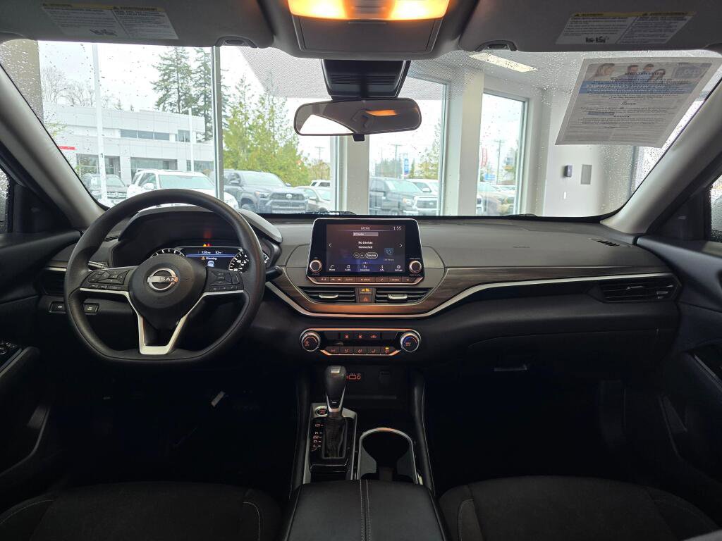 Used 2023 Nissan Altima 2.5 SV image 25