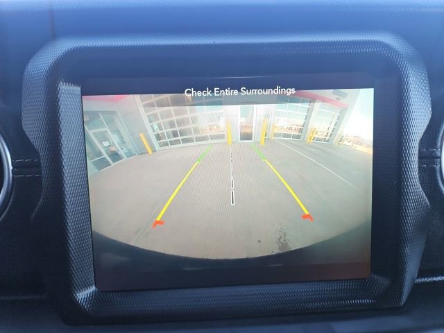 Used 2021 Jeep Wrangler Unlimited Sahara w/ Cold Weather Group image 19