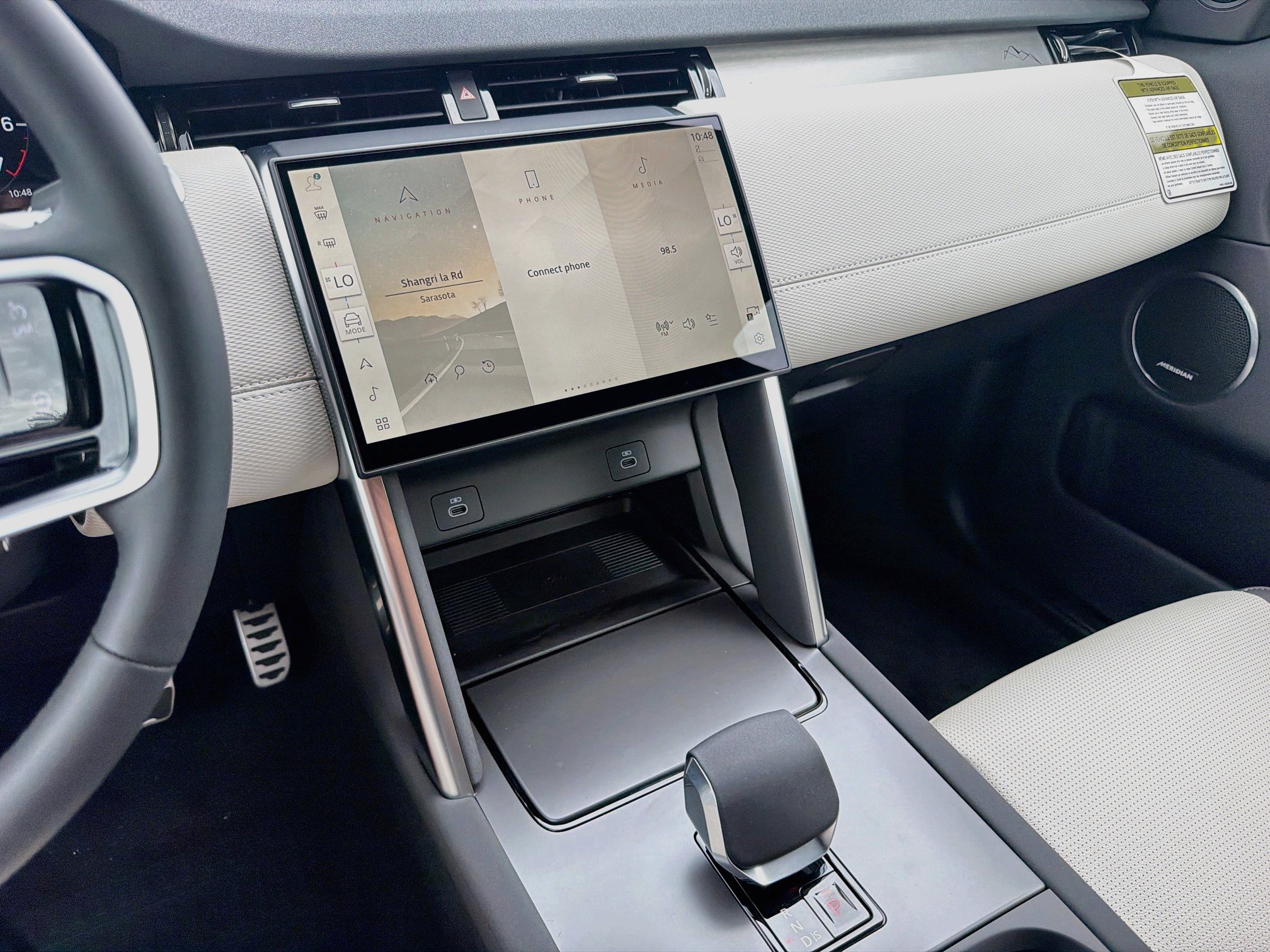 New 2026 Land Rover Discovery Sport Landmark AWD/4WD image 28