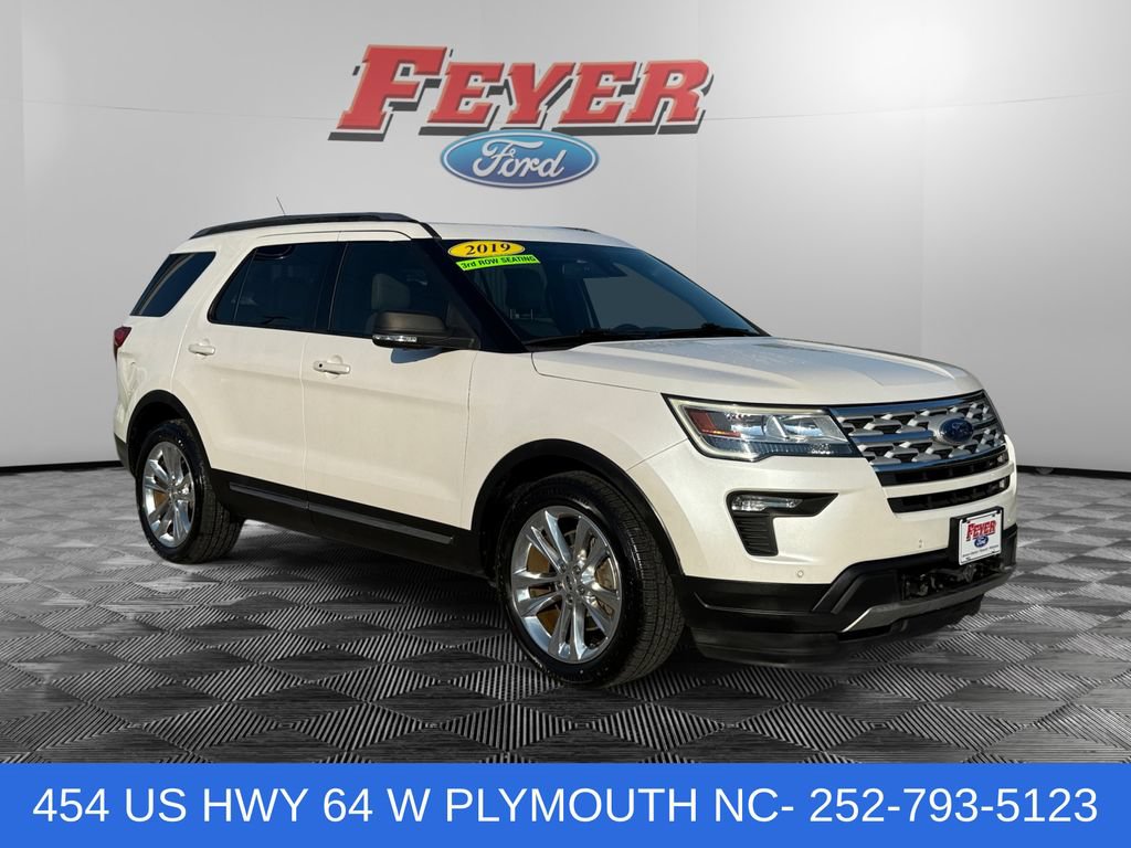 Used 2019 Ford Explorer XLT w/ Equipment Group 202A FWD image 7