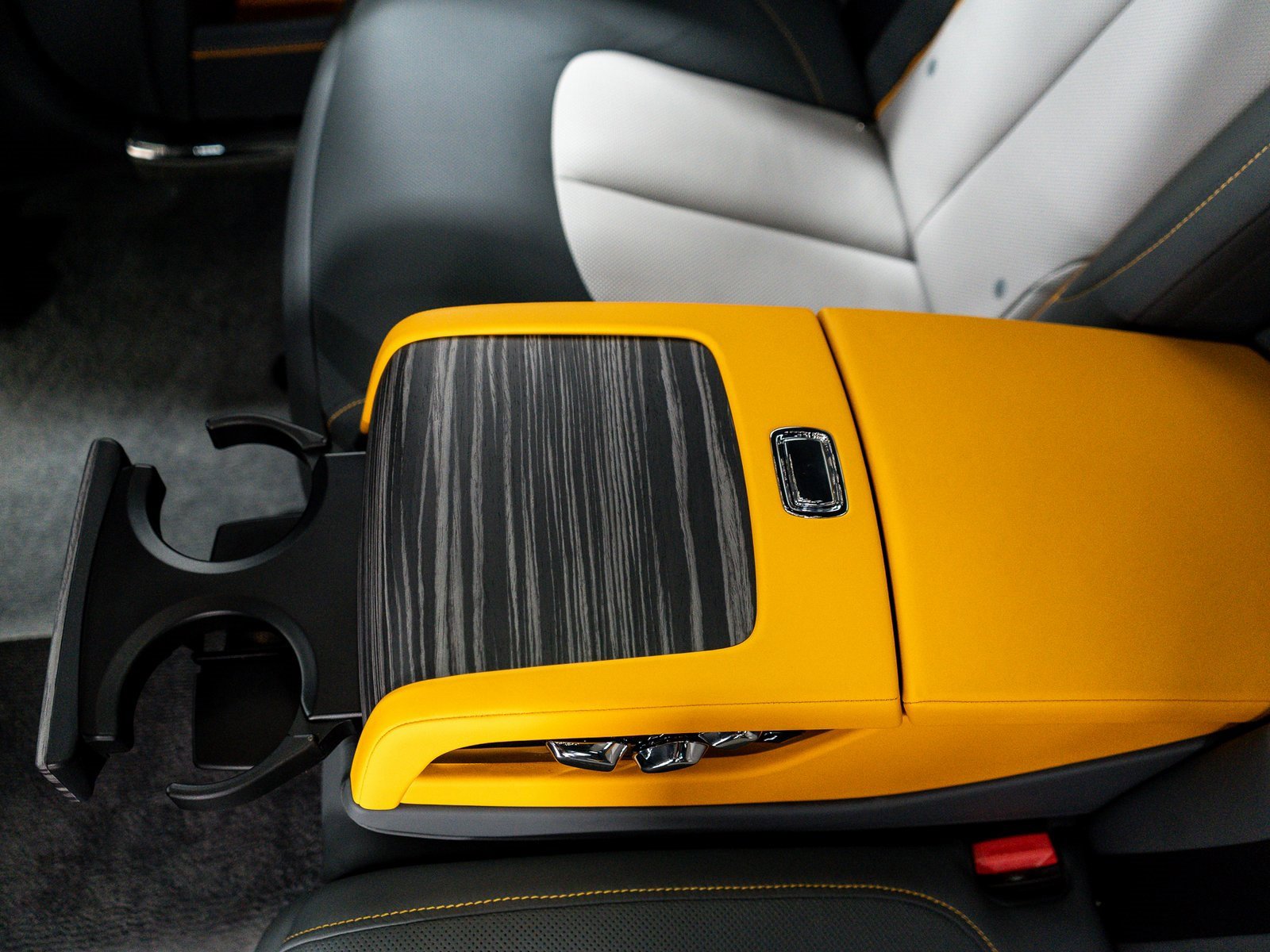New 2025 Rolls-Royce Ghost image 29
