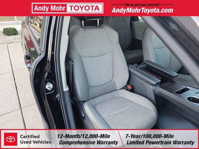 Certified 2024 Toyota Sienna LE FWD image 33