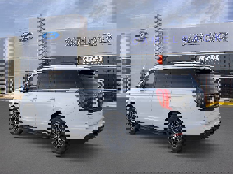 New 2025 Ford Expedition Active image 4