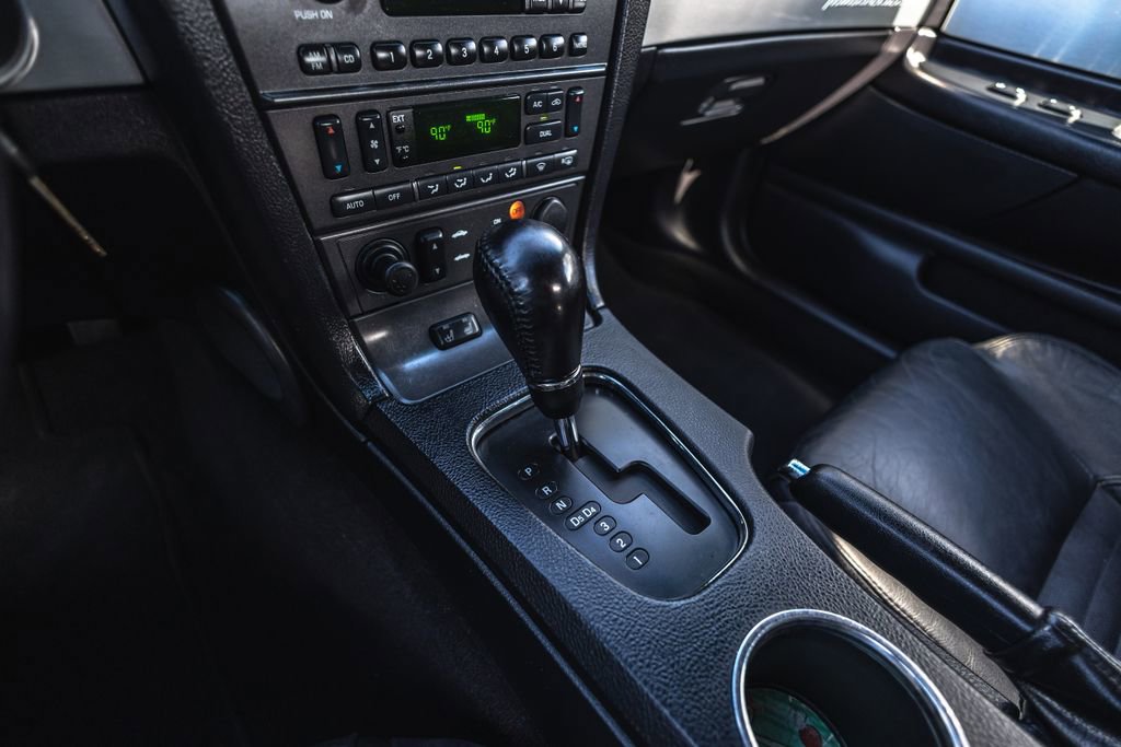 Used 2003 Ford Thunderbird RWD image 24