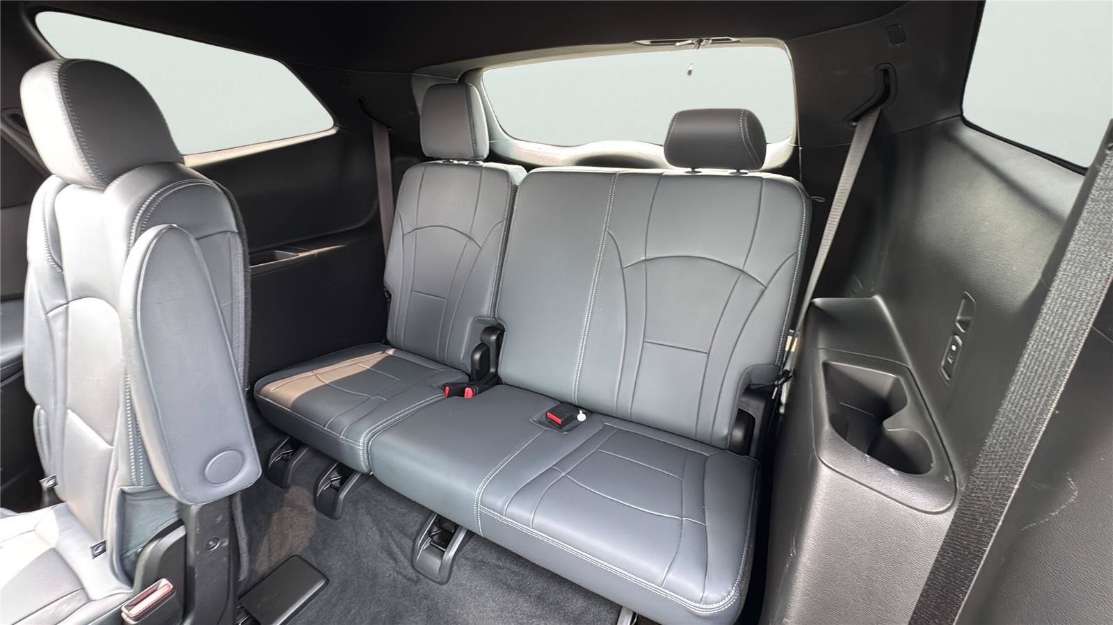 Used 2023 Buick Enclave Premium w/ Experience Buick Package FWD image 23