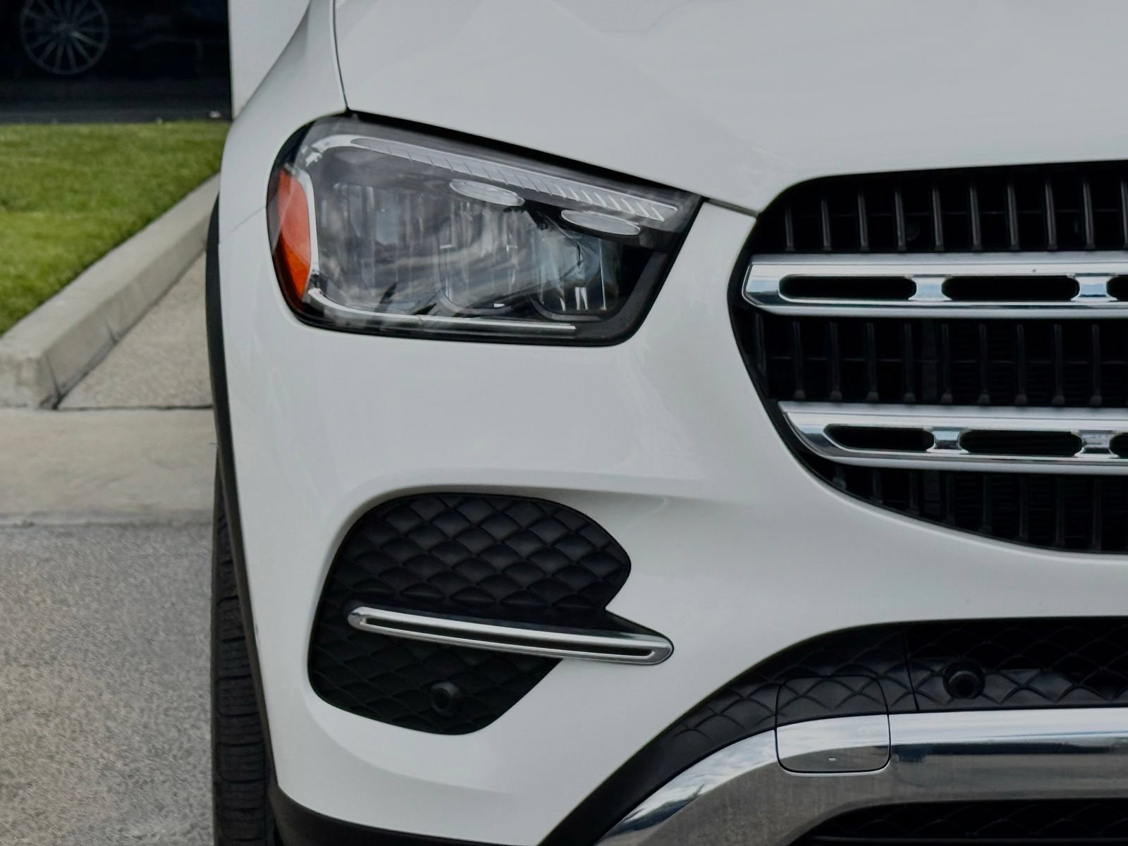 Used 2024 Mercedes-Benz GLE 350 4MATIC image 7