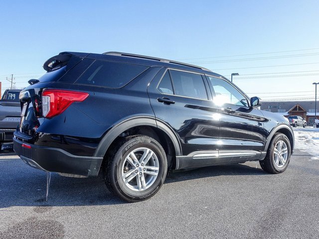Used 2023 Ford Explorer XLT w/ Equipment Group 202A image 27