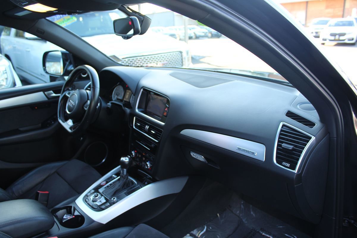 Used 2016 Audi SQ5 Prestige w/ Prestige Package AWD/4WD image 25