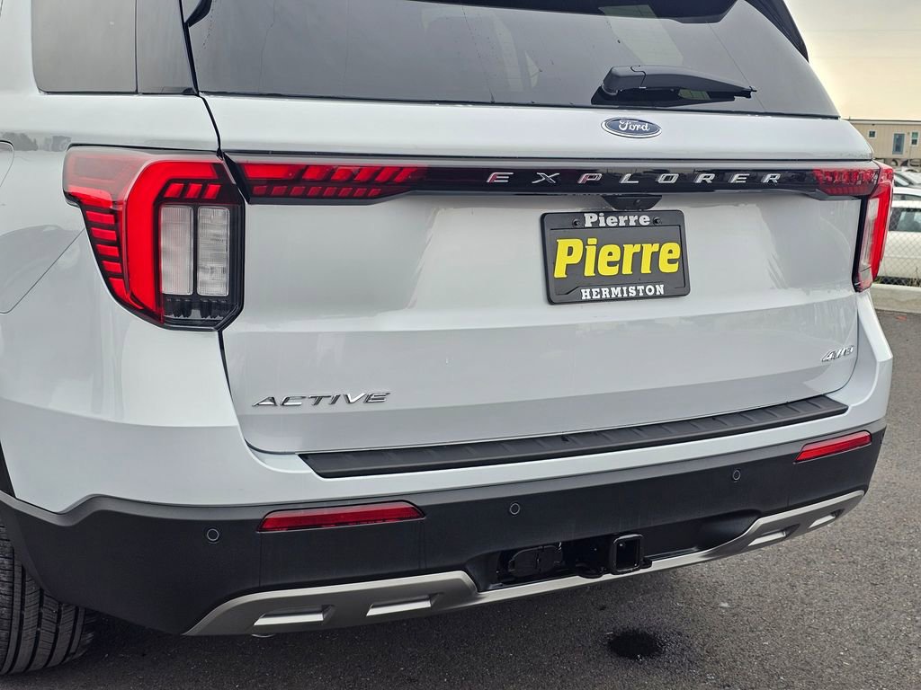 New 2026 Ford Explorer Active w/ Active Comfort Package image 7