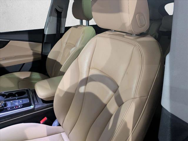 Certified 2023 Audi Q8 Premium w/ Convenience Package image 16