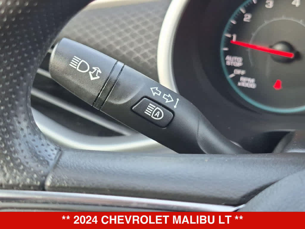 Used 2024 Chevrolet Malibu LT FWD image 26