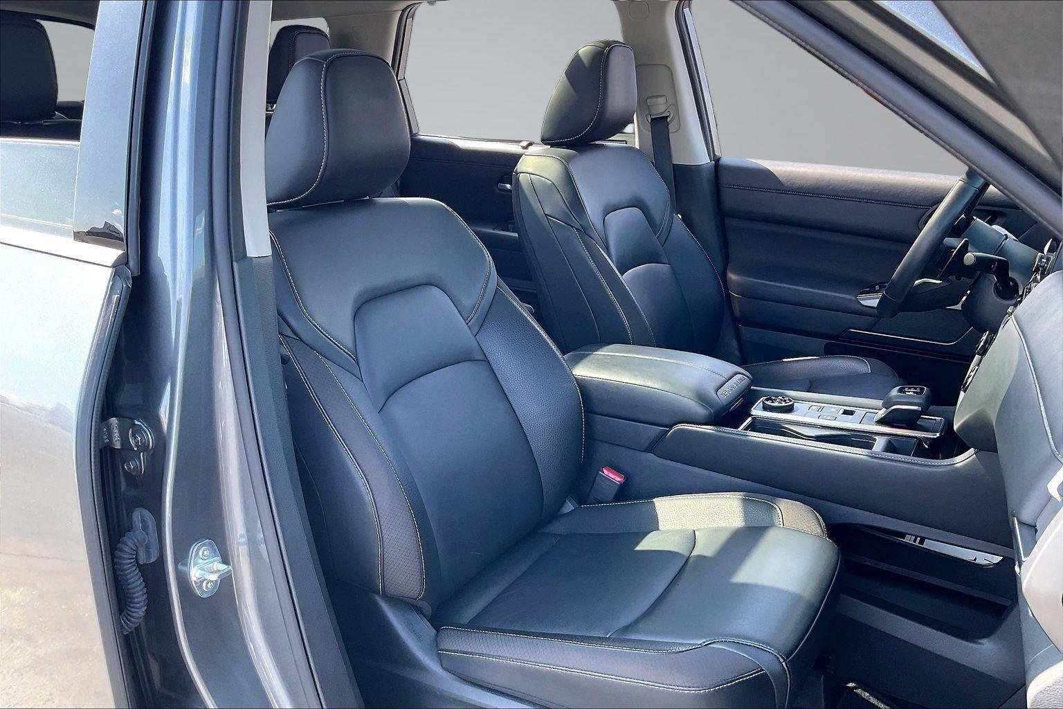 Certified 2024 Nissan Pathfinder SL w/ SL Premium Package image 8