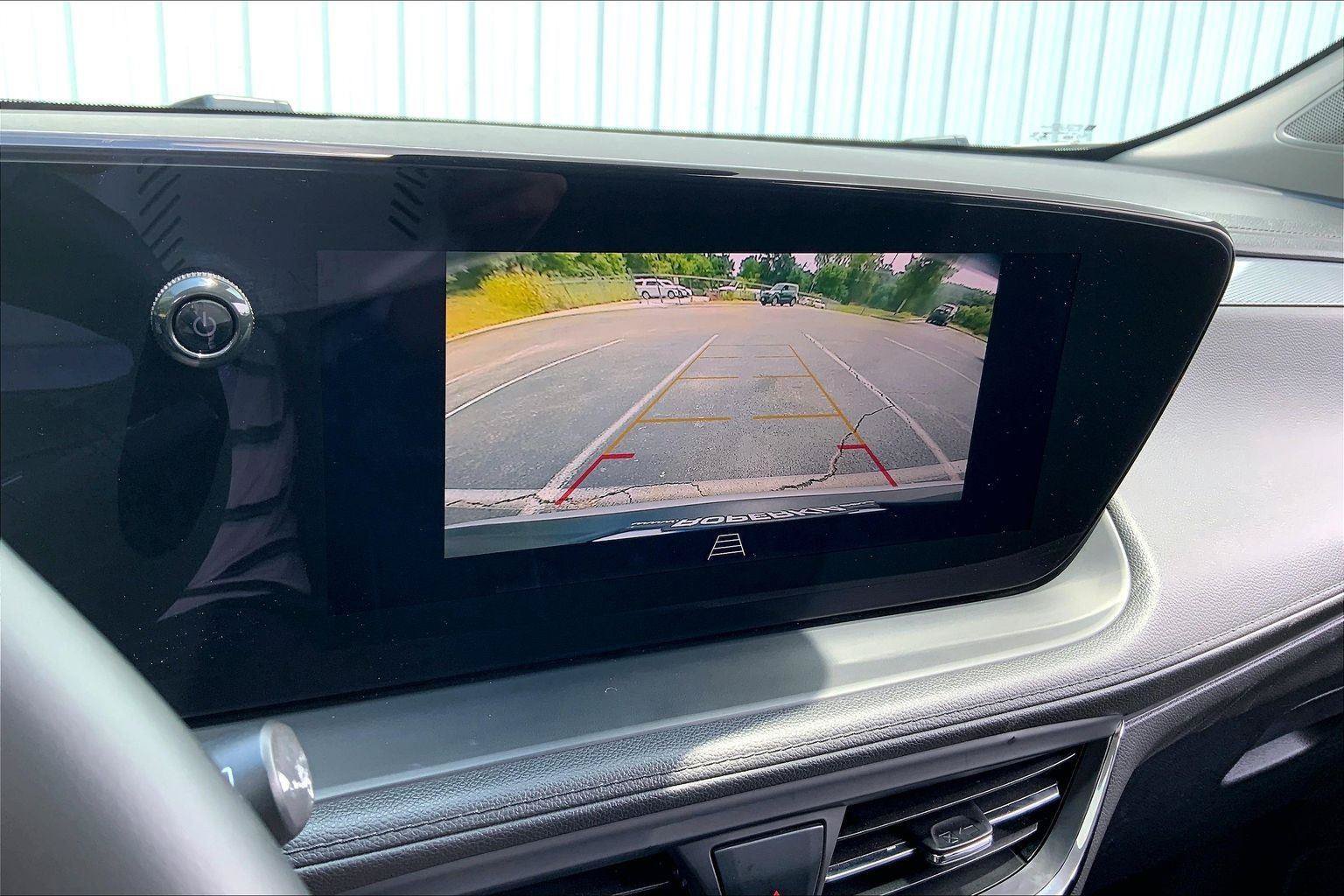 Used 2025 Buick Encore GX Preferred AWD/4WD image 19