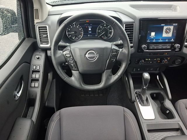 Used 2023 Nissan Frontier SV AWD/4WD image 12