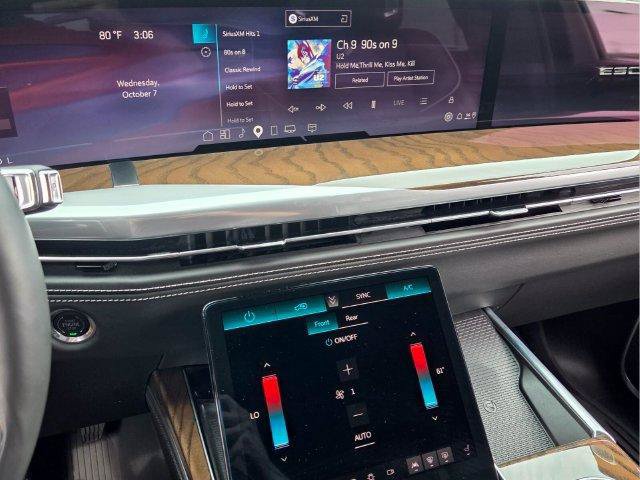 Certified 2025 Cadillac Escalade Sport Platinum w/ LPO, ONYX Package AWD/4WD image 28