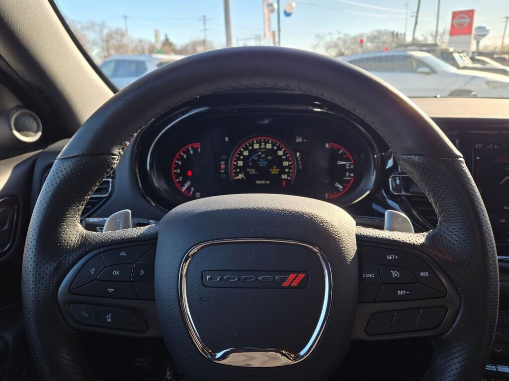 Used 2025 Dodge Durango GT image 34