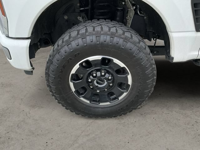Used 2025 Ford F350 Platinum w/ Platinum Plus Package AWD/4WD image 9