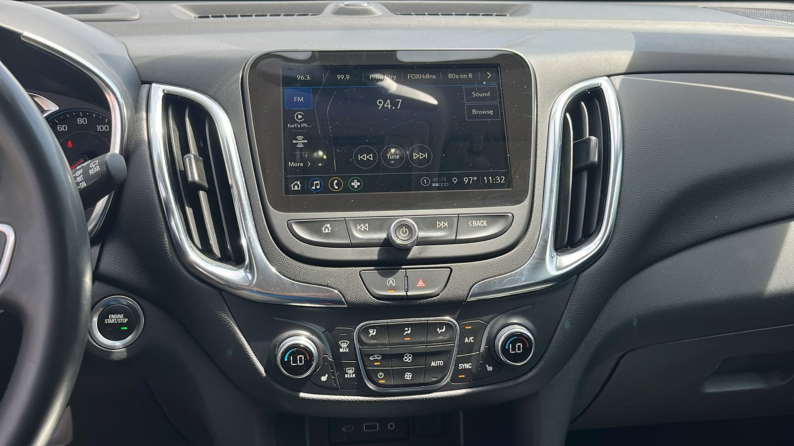 Used 2024 Chevrolet Equinox LT FWD image 20