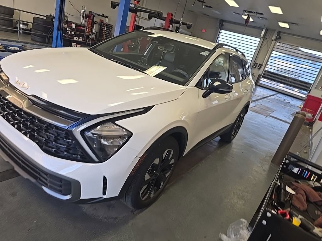 Used 2023 Kia Sportage X-Line image 2