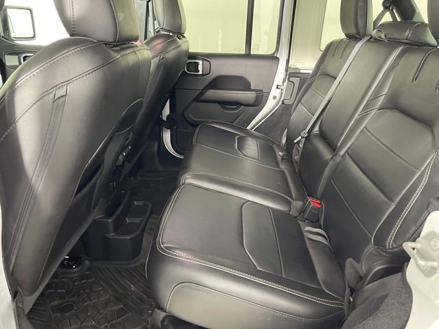 Used 2023 Jeep Wrangler Unlimited Sahara w/ Cold Weather Group AWD/4WD image 14