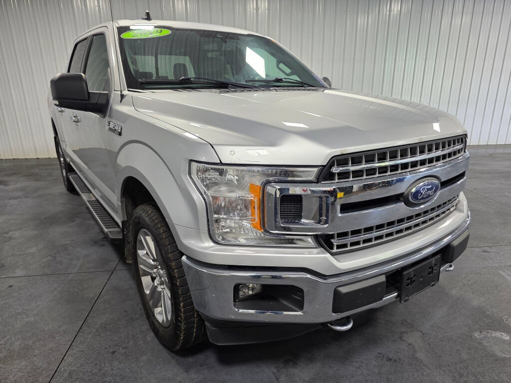 Used 2019 Ford F150 XLT w/ Equipment Group 302A Luxury AWD/4WD image 2