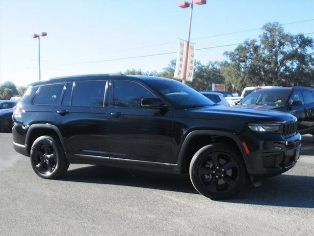 Used 2022 Jeep Grand Cherokee L Laredo image 2