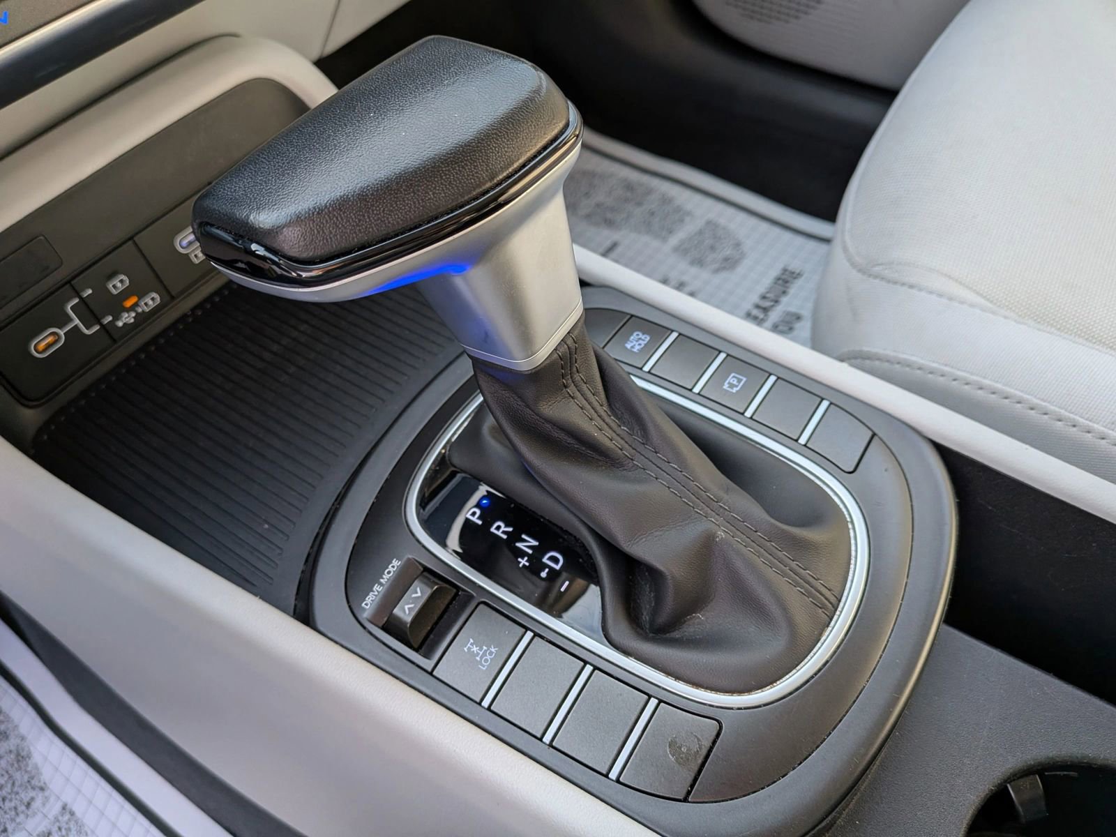 Used 2024 Hyundai Kona SEL image 53