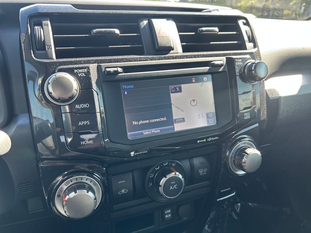 Used 2019 Toyota 4Runner TRD Off-Road AWD/4WD image 12