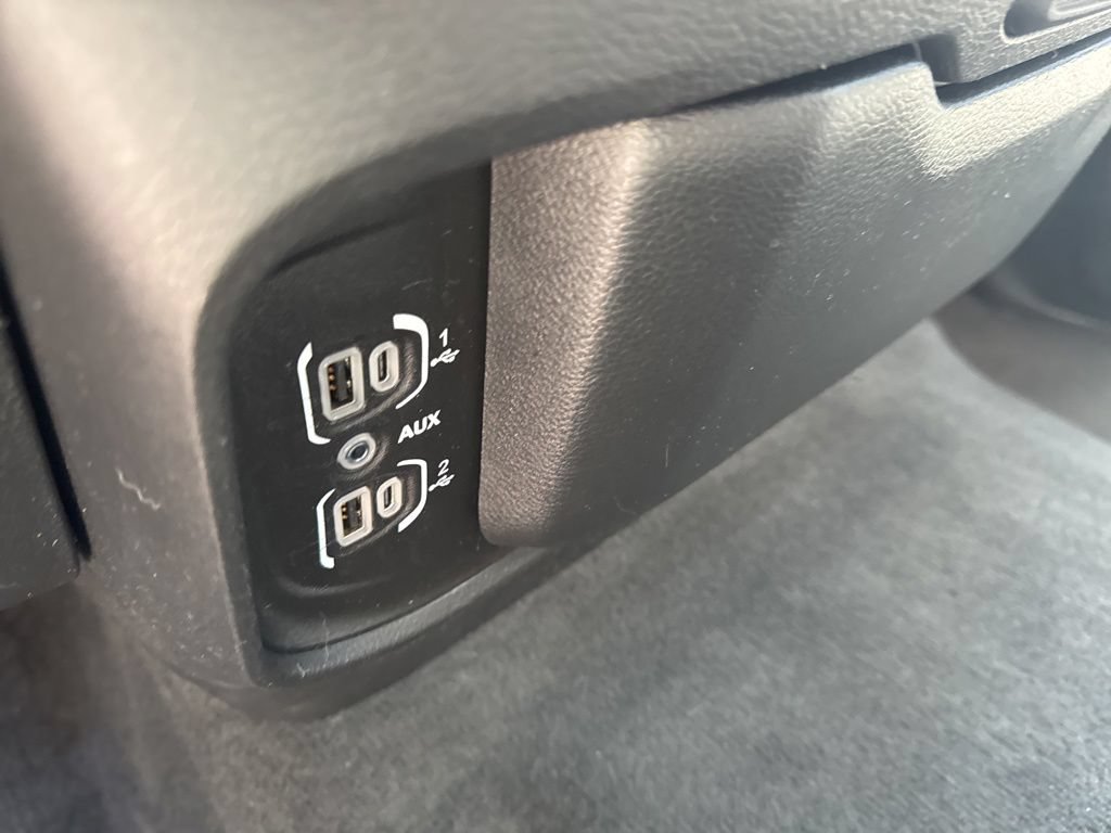 Used 2022 RAM 1500 Laramie AWD/4WD image 30