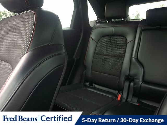 Certified 2025 Ford Escape ST-Line Select AWD/4WD image 17