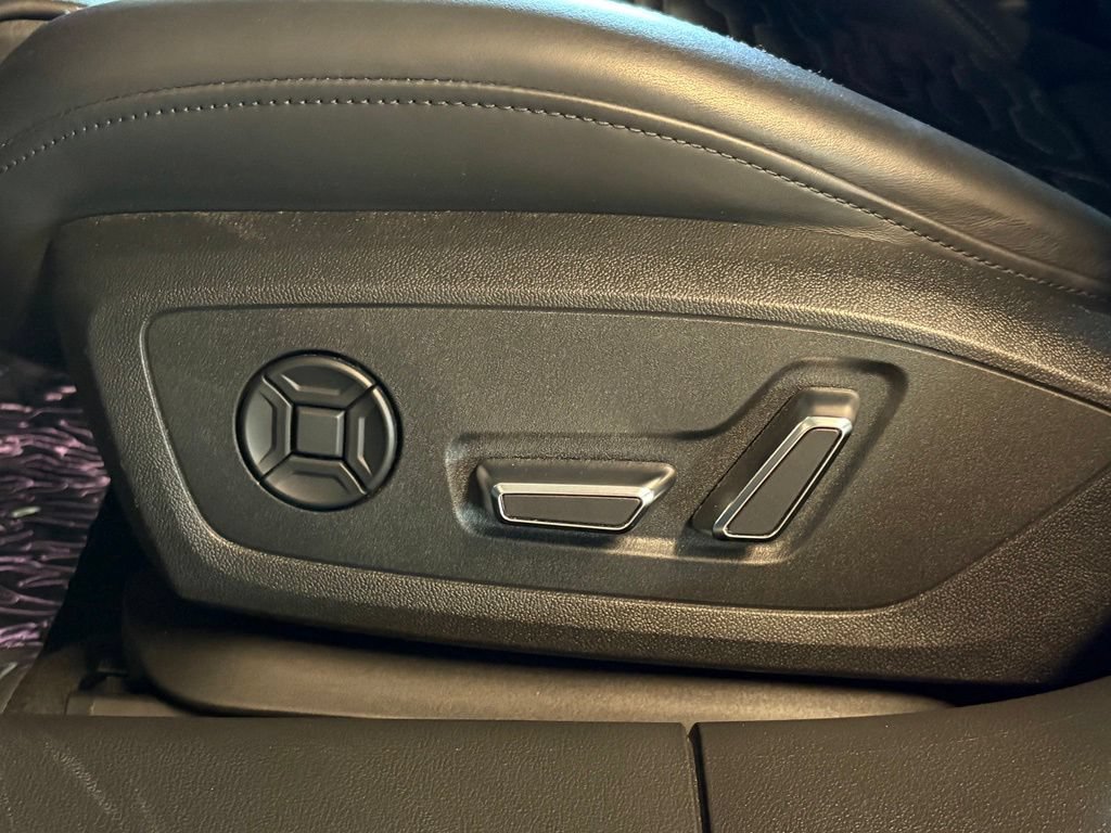 Used 2021 Audi RS 6 AWD/4WD image 21
