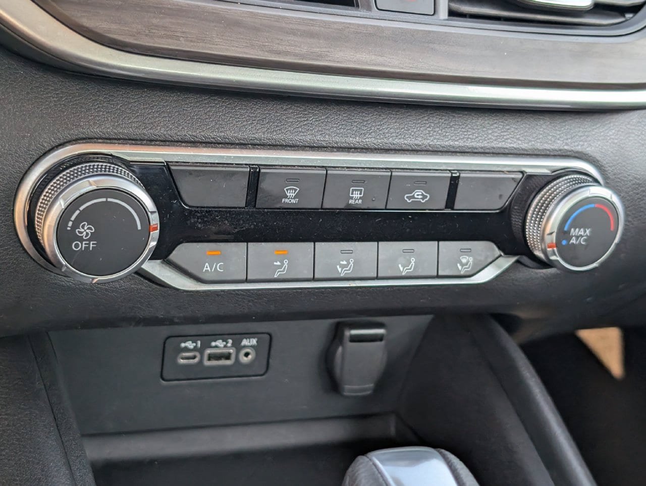 Used 2025 Nissan Altima 2.5 SV AWD/4WD image 17