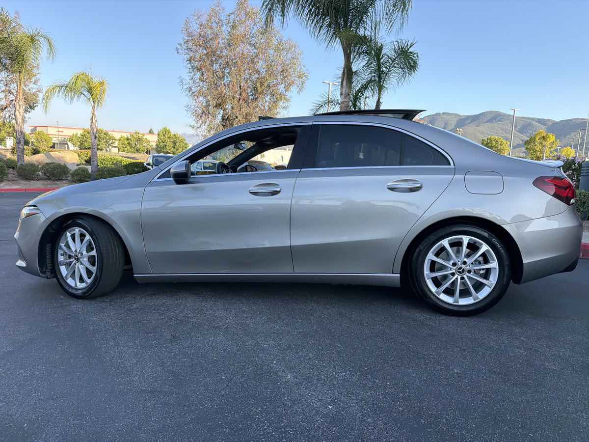 Used 2020 Mercedes-Benz A 220 w/ Premium Package image 15