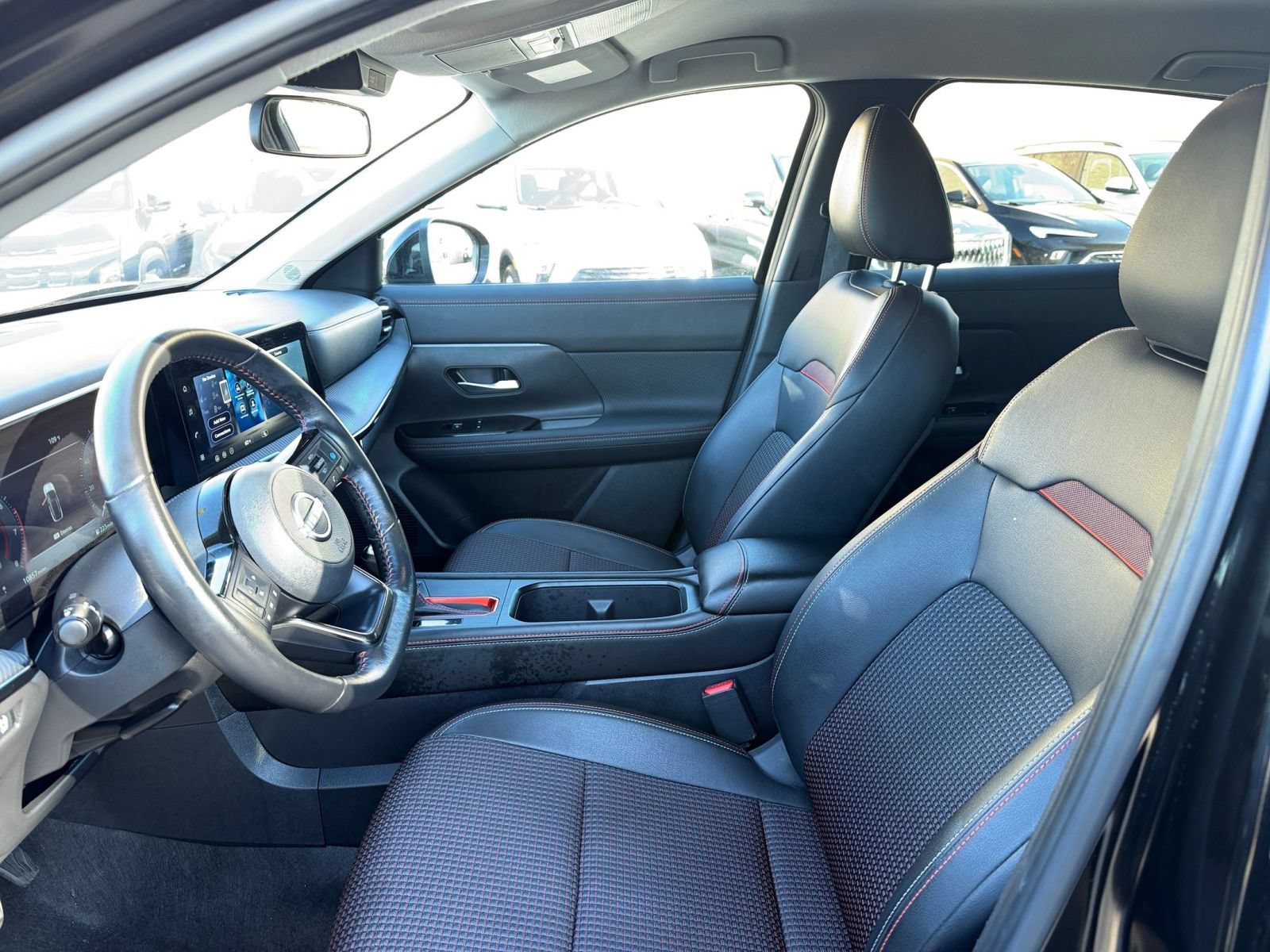Used 2026 Nissan Kicks SR FWD image 25
