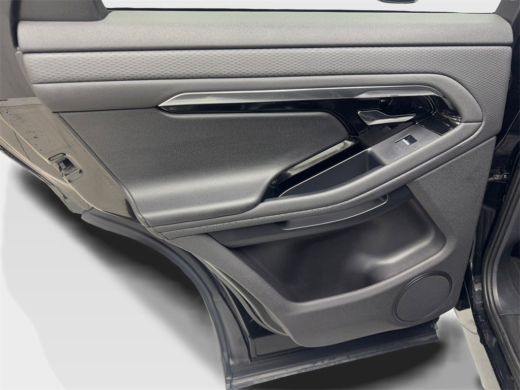 Used 2023 Land Rover Range Rover Evoque S image 38