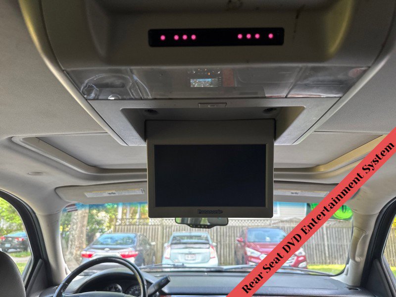 Used 2007 Chevrolet Tahoe LTZ w/ LTZ Preferred Equipment Group AWD/4WD image 30