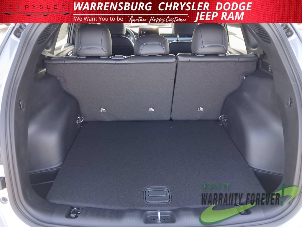 New 2026 Jeep Compass Latitude AWD/4WD image 32