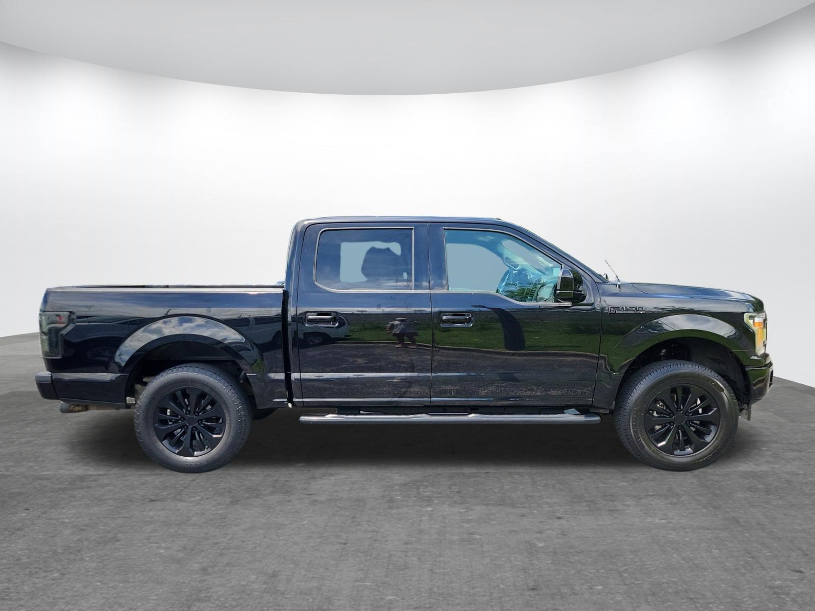 Used 2019 Ford F150 XL w/ Equipment Group 101A Mid AWD/4WD image 18