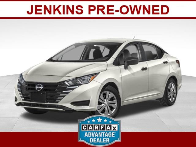 Used 2024 Nissan Versa S w/ Trunk Package