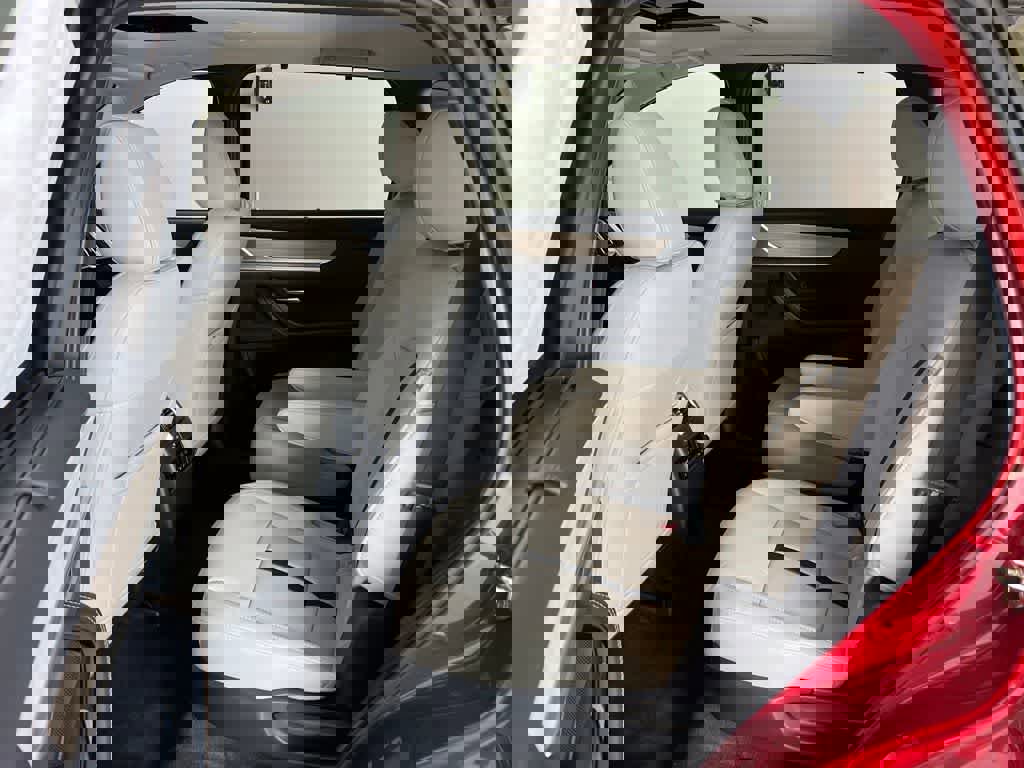 Used 2025 MAZDA CX-90 Plug-In Hybrid w/ Preferred image 17