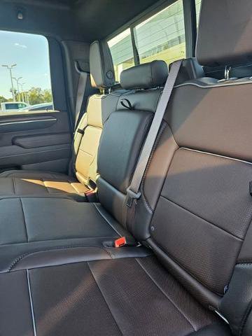 New 2026 GMC Sierra 2500 Denali w/ Denali Reserve Package image 18