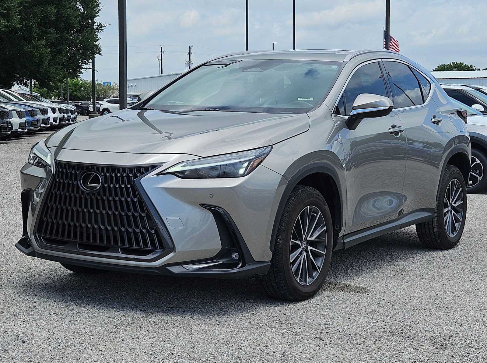 Used 2023 Lexus NX 350 AWD image 10