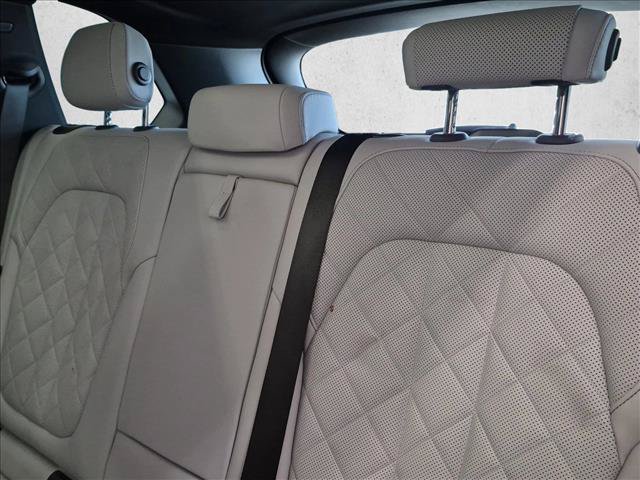 Used 2024 BMW X5 xDrive40i w/ Parking Assistance Package AWD/4WD image 17