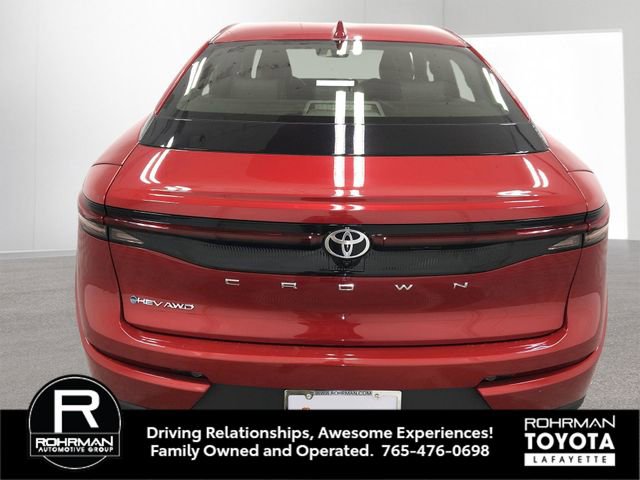 Used 2024 Toyota Crown AWD/4WD image 5