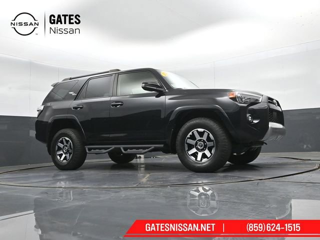 Used 2022 Toyota 4Runner TRD Off-Road AWD/4WD image 35