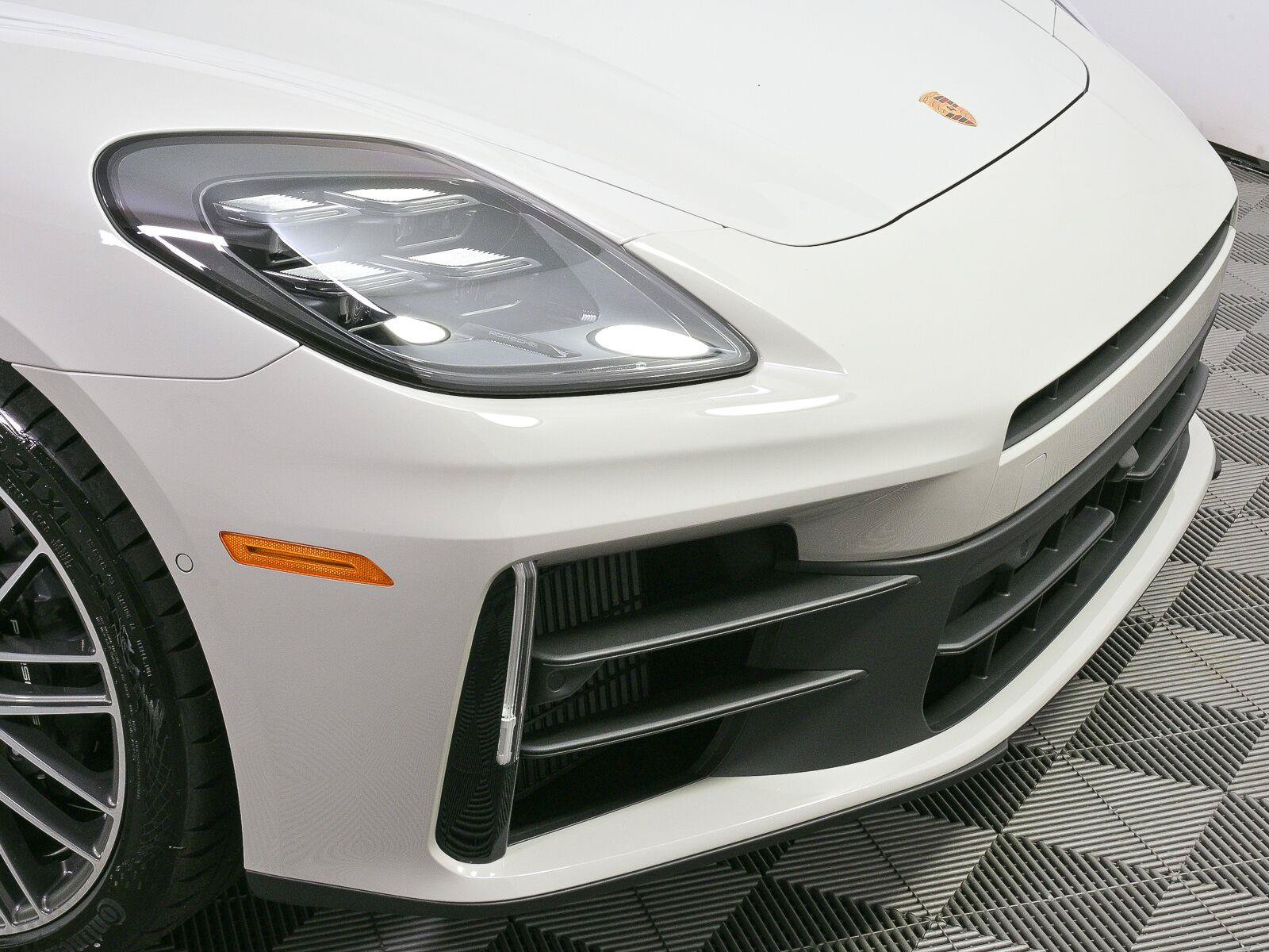 New 2026 Porsche Panamera image 35