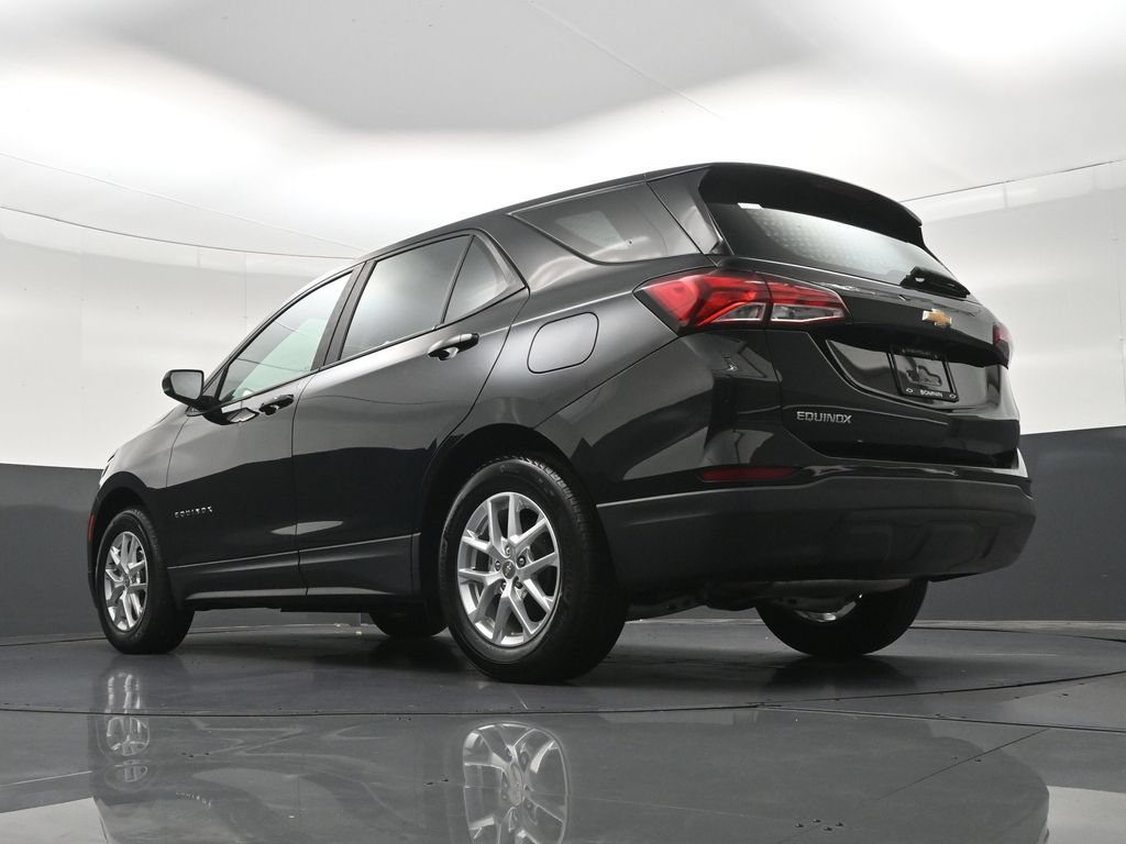Used 2024 Chevrolet Equinox LS FWD image 26
