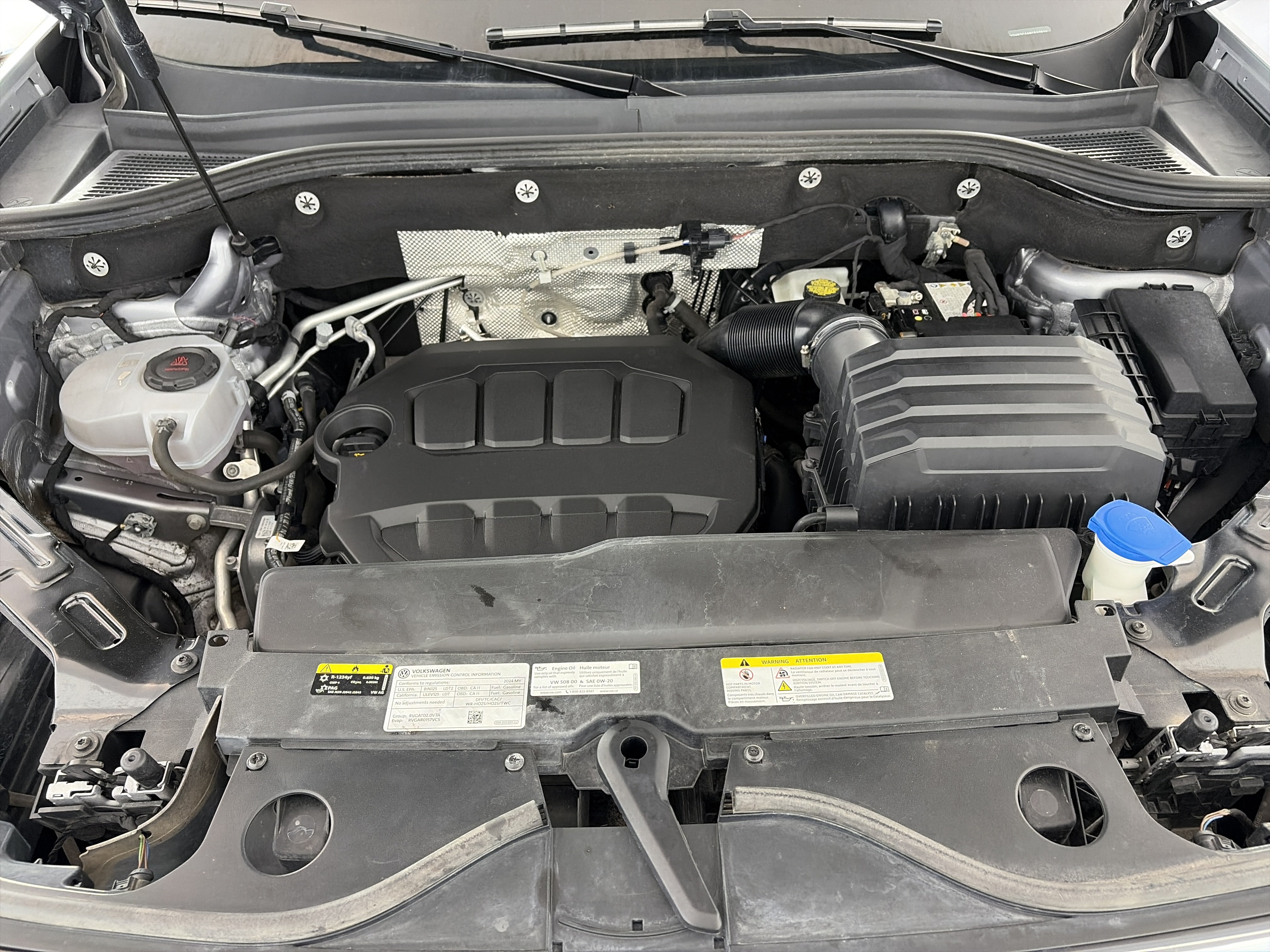 Used 2024 Volkswagen Atlas SE AWD/4WD image 12