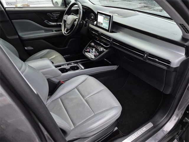 Used 2021 Lincoln Corsair Reserve w/ Sport Package image 11